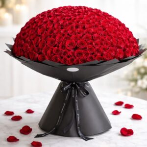 150 Red Roses – Red Love Signature Bouquet 150 وردة حمراء – باقة "الحب الأحمر" المميزة